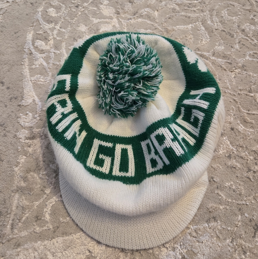 Vintage 1990s Erin Go Bragh Shamrock Green White Pom-Pom Beanie Hat - Picture 2 of 3